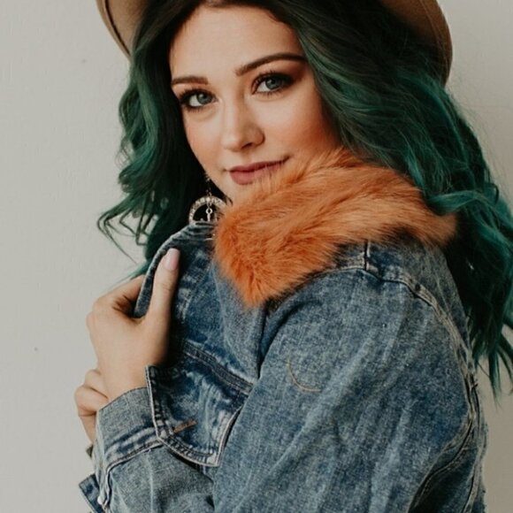 JEAN JACKET WITH REMOVABLE FUR - Picture 1 of 5